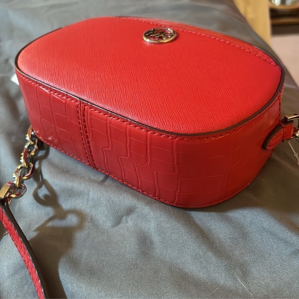 Michael Kors jet set glam red Crossbody NWT​​​ - Picture 4 of 9